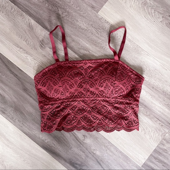 Colsie Other - Colsie Lace Bandeau With Removable Straps